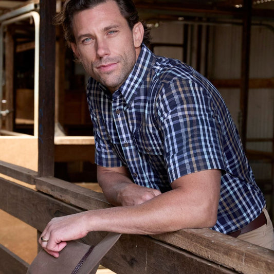 Finley Double Pocket Short Sleeve Shirt
