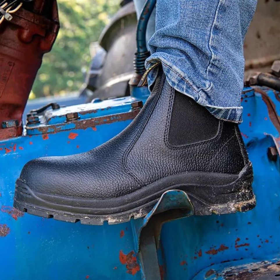 Blundstone 310 Safety Pull-On Workboot Black Workboots by Blundstone | The Bloke Shop