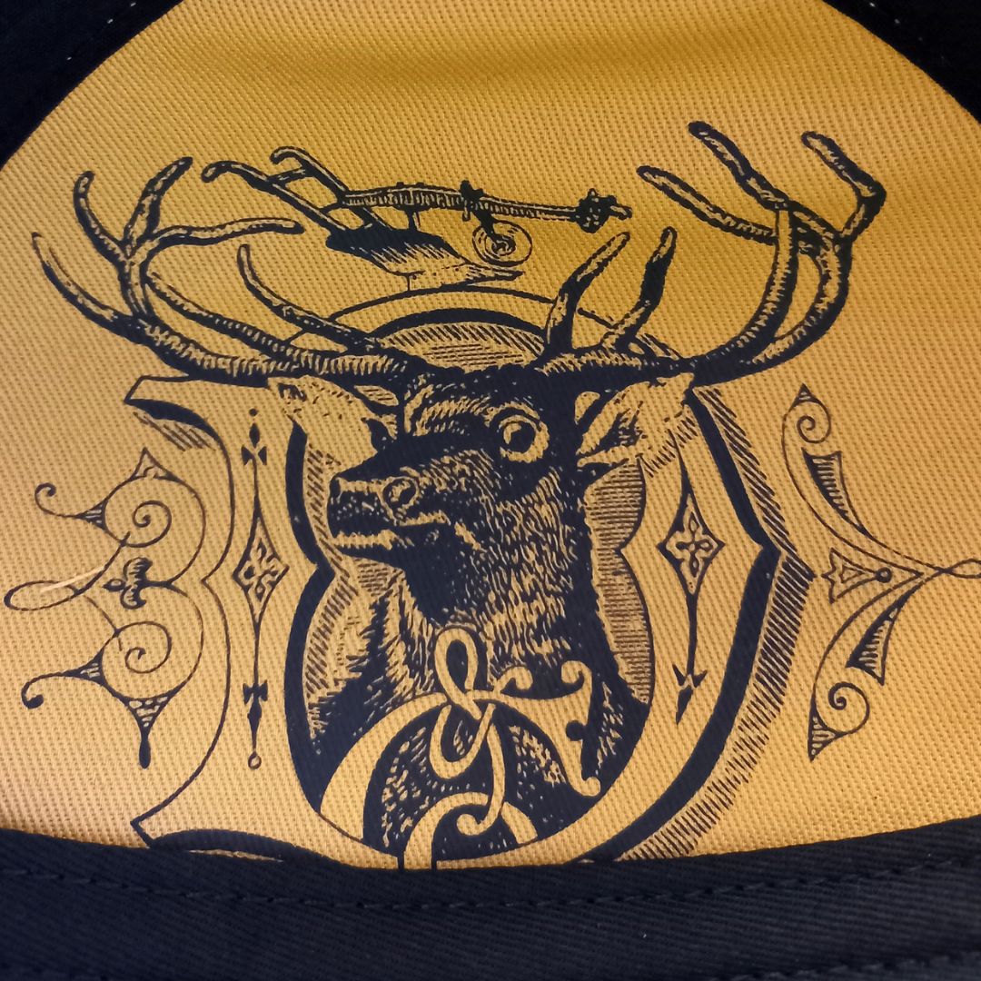 Cap Twill Mesh 3D OS Wheat/Navy Cap by John Deere | The Bloke Shop