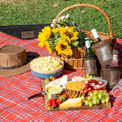 Jacaru Oilskin Picnic Blanket