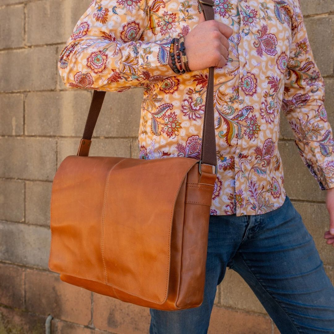 Messenger Bag - Lincoln 13 13 Bag by Indepal | The Bloke Shop